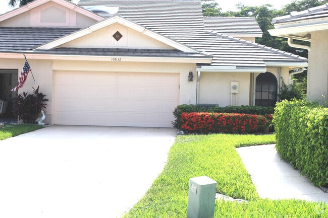 Building Photo - 10832 Stafford Cir N Rental