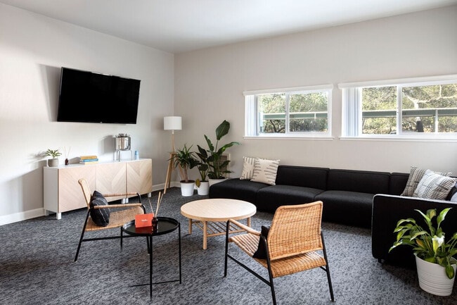 Photo - McClellan Terrace