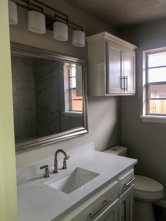 Photo - 217 E 30th St