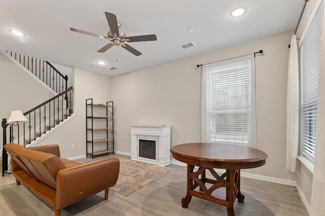 Photo - 2200 Davenport Dr