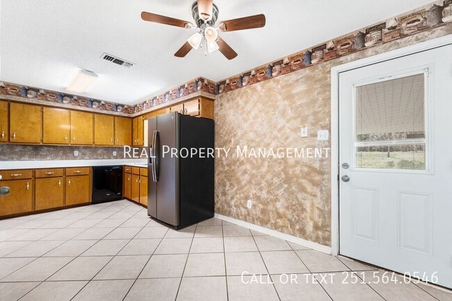 Photo - 9631 Royal Woods Dr N