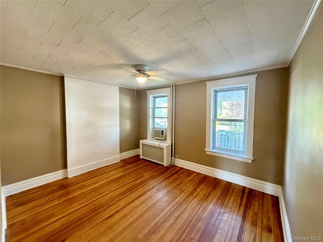 Photo - 194 Webster Ave Unidad 1