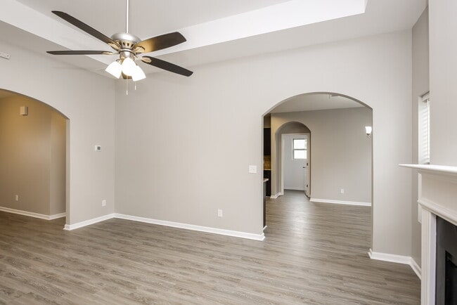 Photo - 392 Pinnacle Dr.