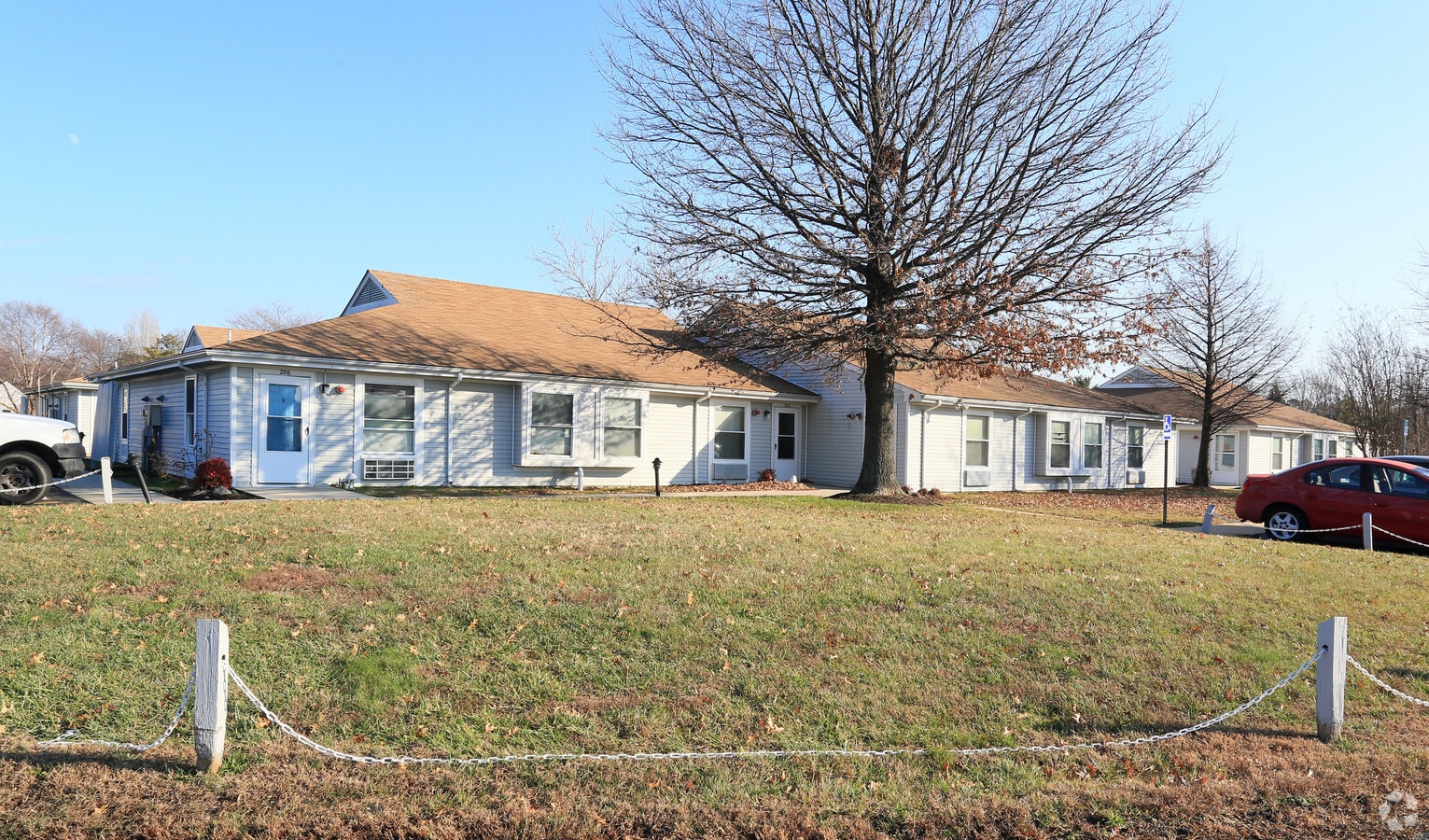 Stevensville Village - Stevensville Village Apartments