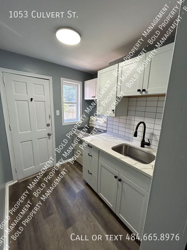 Photo - 1053 Culvert St