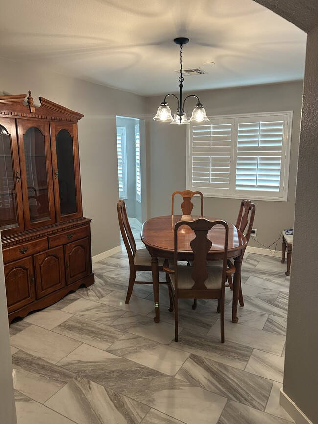 Photo - 4207 Oak Bay Way