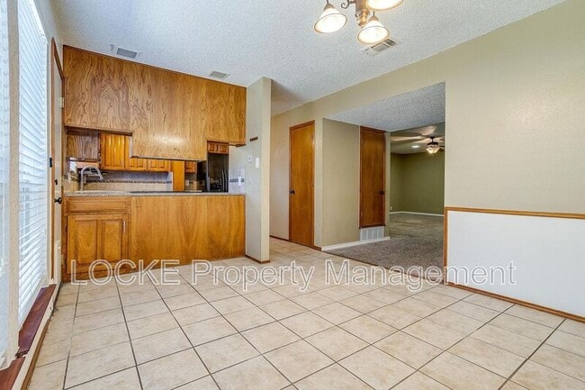 Photo - 6428 Lago Vista Dr