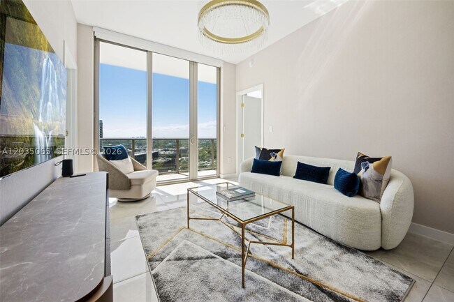 2678 Tigertail Ave Unit 1705