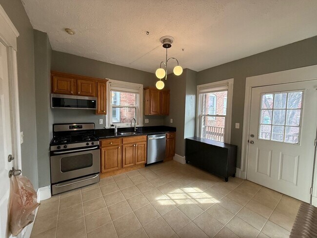 Photo - 221 Shurtleff St Unit 6