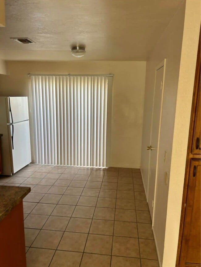 Photo - 2114 S Walnut Ave Unit 3