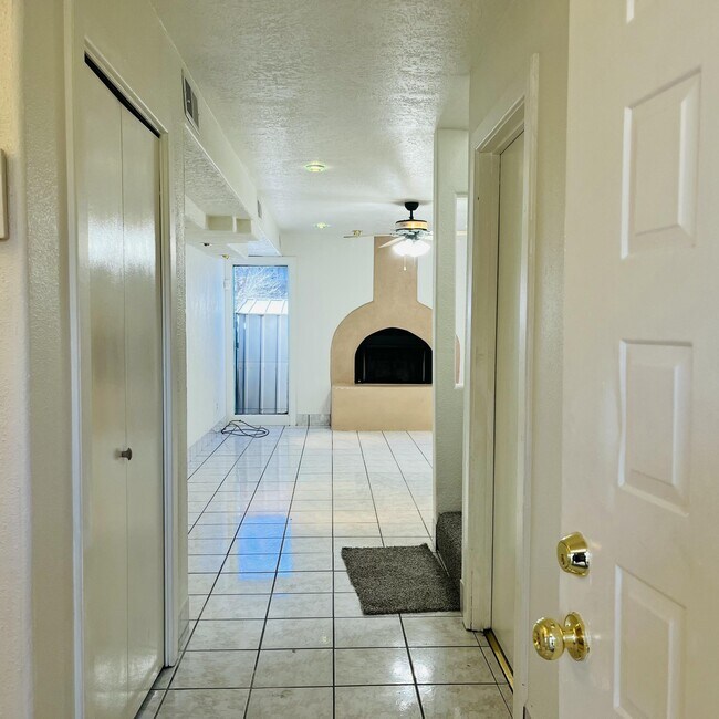 Photo - 3009 Estrella Brillante St NW