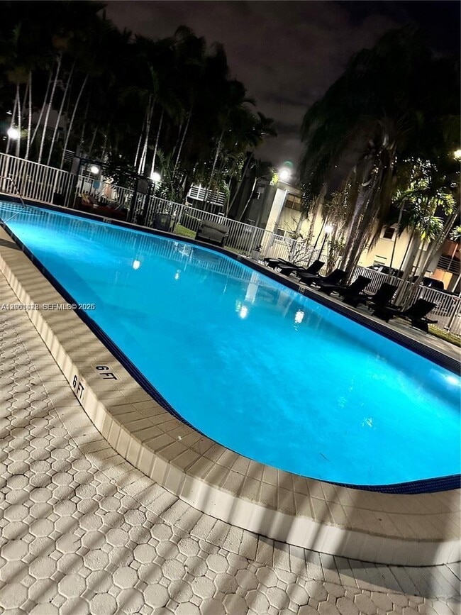 Photo - 8794 SW 12th St Unidad 103