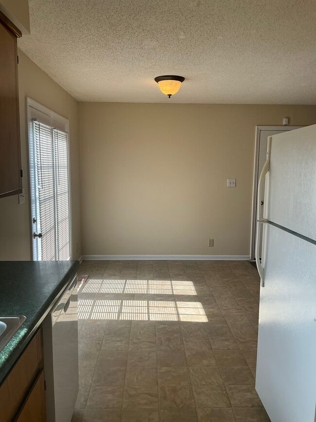 Photo - 910 Dolphin Ln