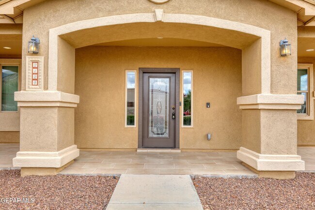 Photo - 2124 Thomas Lackland St