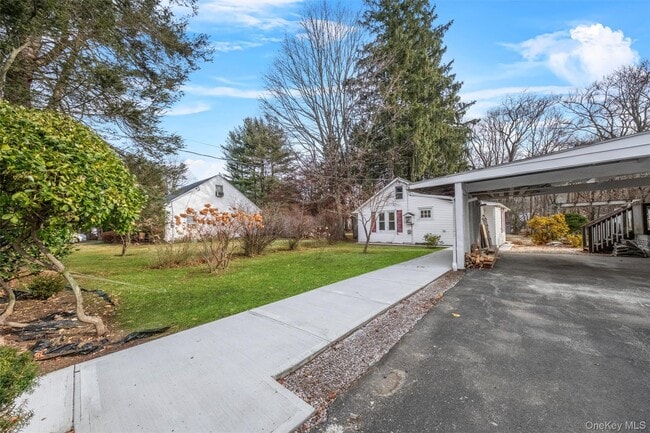 Photo - 3538 James St Unidad B - Cottage