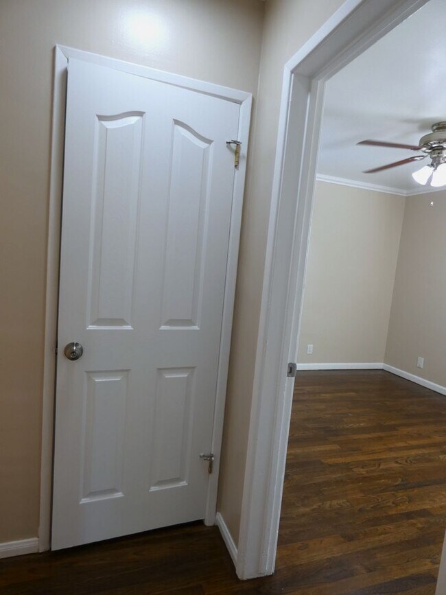 *Available NOW in Lakewood!* Rental For Rent in Lakewood, CA