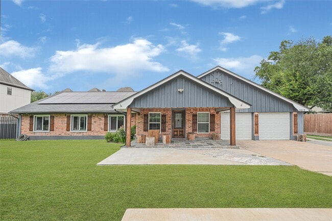Building Photo - 1613 Wycliffe Dr Rental