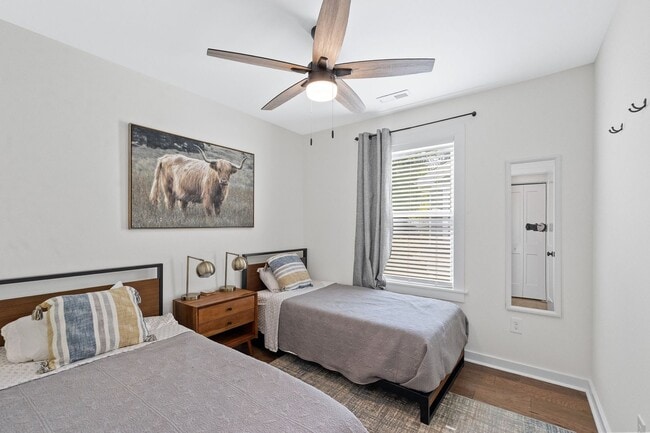 Building Photo - Furnished Private Room in NCCU Student Housing- Walking Distance to Campus Unit 3