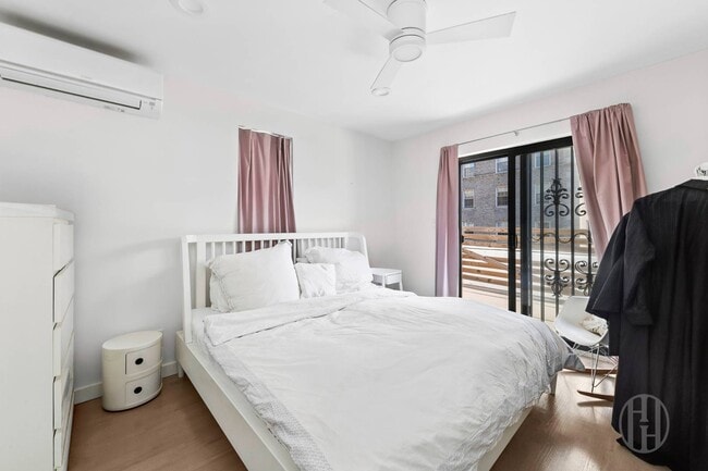Photo - 334 W 89th St Unit 4F