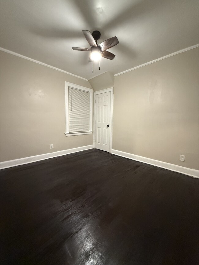 Photo - 5741 Lakewood St
