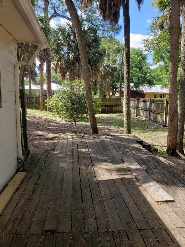Photo - Available - 2 Bed/1Bath Single Family Home...
