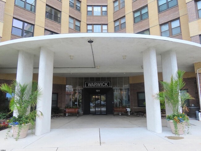 Building Photo - 101 S Raleigh Ave Unit 407