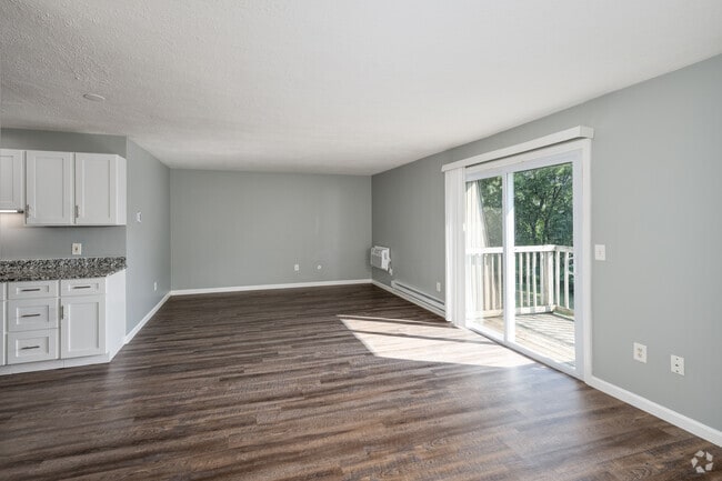 2BR, 1BA - 980SF - Dining/ Living Room - Masthead Apartments