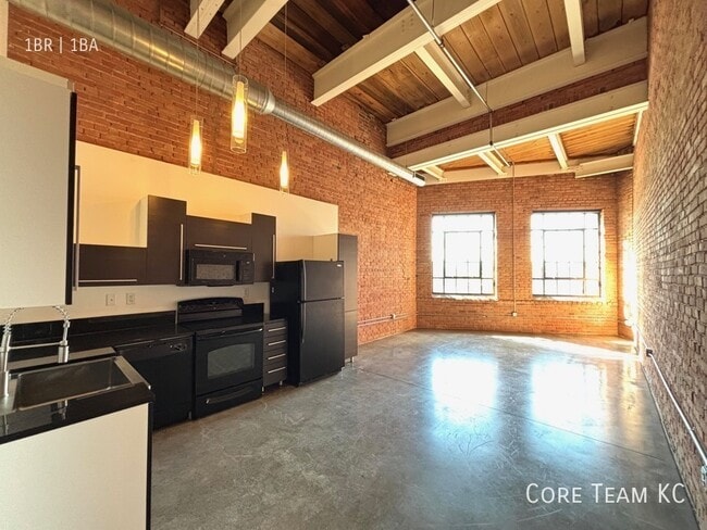 Photo - 382 W 22nd St Unit 806