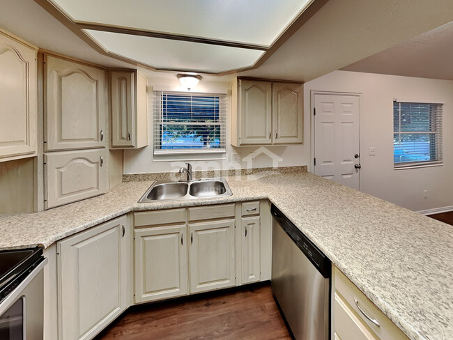 Photo - 2789 W 1100 N