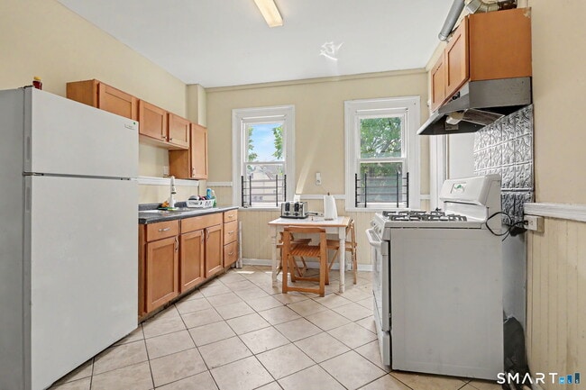 Photo - 137 Sherwood Ave