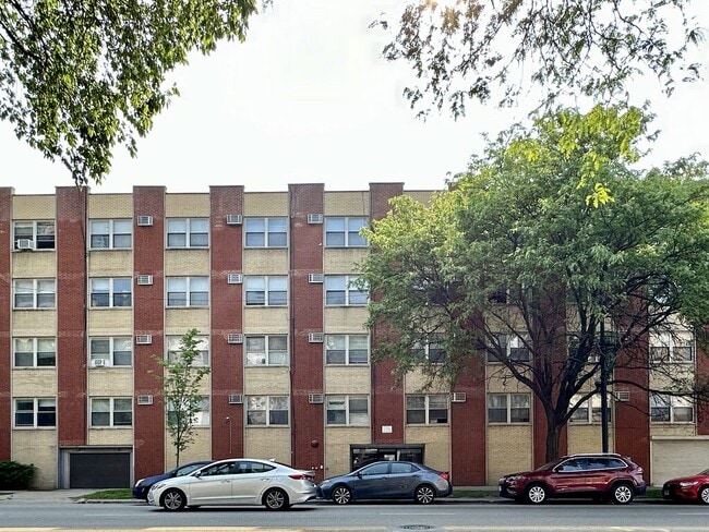 Photo - 6830 N Sheridan Rd Condo Unit 463