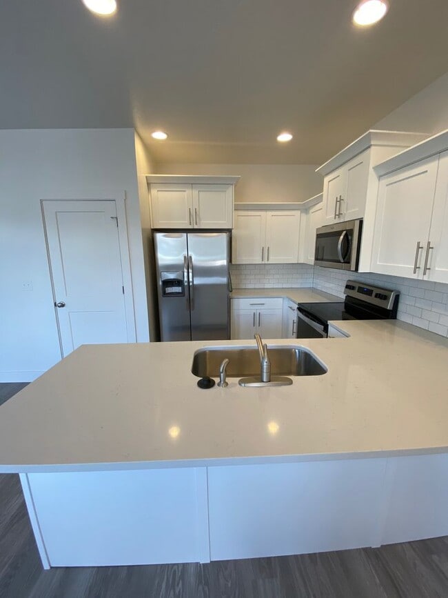 Photo - Beautiful 3 Bed, 2.5 Town Home! Available Now! See Our 3D Tour of This Property! Available on Jun...