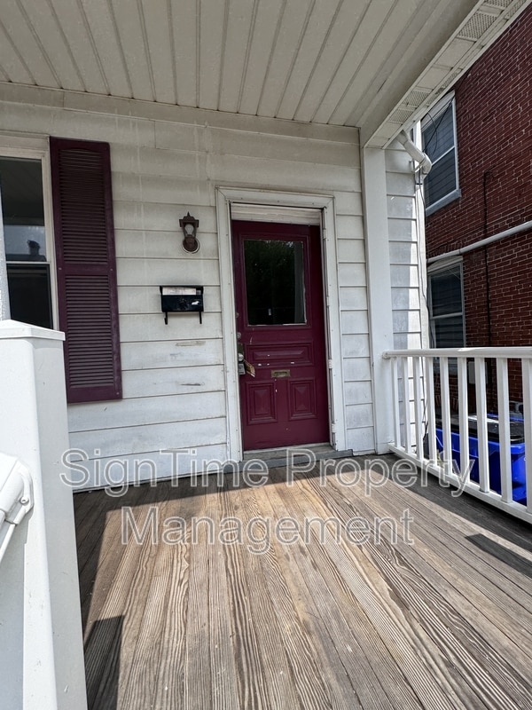 Photo - 627 N Mulberry St