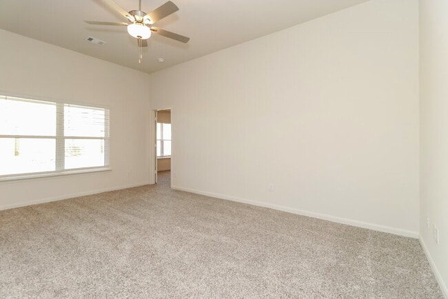 Photo - 1313 Woodwinds Dr