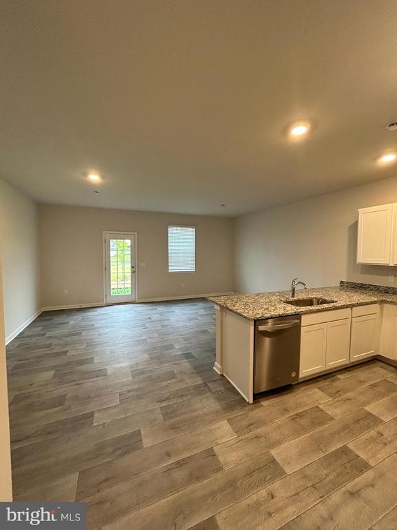 Photo - 262 Baker Dr