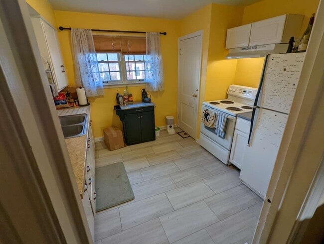 Photo - 5173 Caroline Avenue