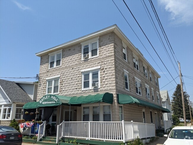 Building Photo - 130 Jackson St Unit 4 Rental