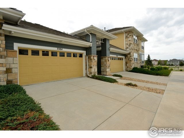 Building Photo - Two Bedroom Condo Available Overlooking Br...