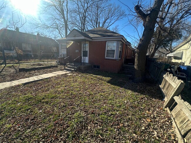 Photo - 1039 S Laura Ave Unit A