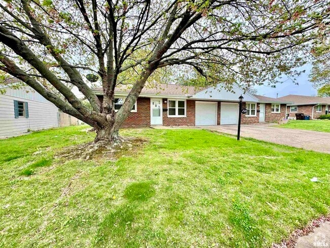 Building Photo - 2524 W Wardcliffe Dr Rental