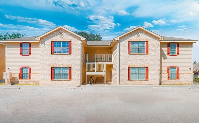 Building Photo - 113 D L Vest Unit 202