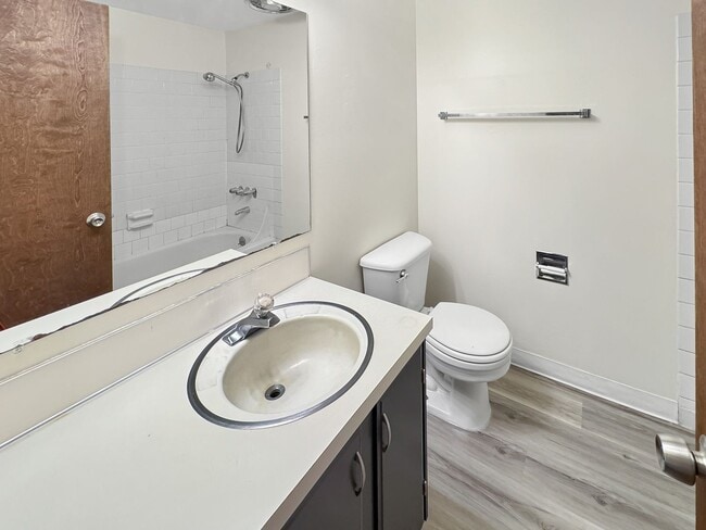 Photo - 1511 NE 141st Ave