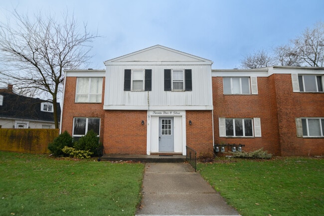 Building Photo - 2403 W 63rd Ave Unit 1 E