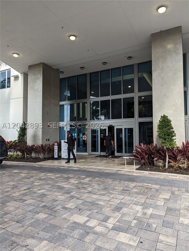Photo - 17111 Biscayne 1011 Unit 1011