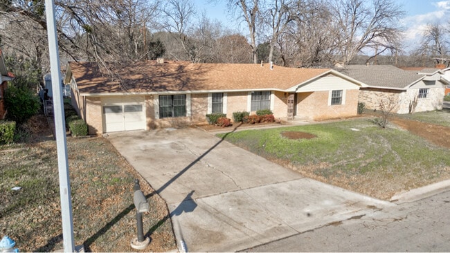 Photo - 1212 Tulane Dr