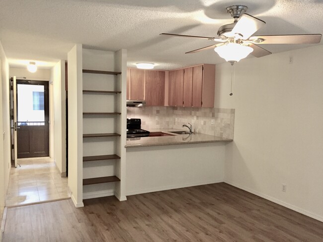 Main - 350 Aoloa St Unit Building B