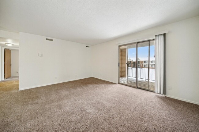 Building Photo - Lakeside Park Rental