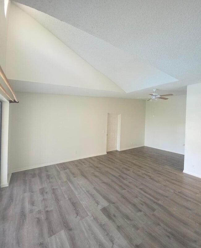 Photo - 202 Foxtail Dr Unit F3