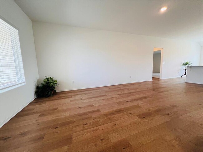 Photo - 604 Hillsboro Drive