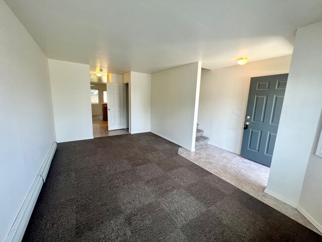 209 E 18th Ave
